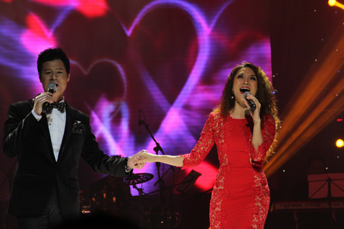 Mỹ Tâm tay trong tay Quang Dũng - 3