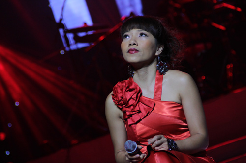 Mỹ Tâm tay trong tay Quang Dũng - 6