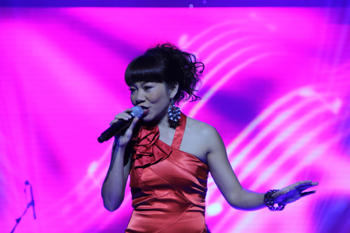 Mỹ Tâm tay trong tay Quang Dũng - 7