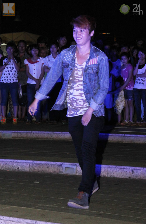 Nam sinh nhảy hiphop tặng quà nữ giới - 3