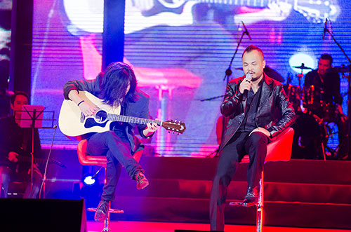 Hồng Nhung-Quang Dũng "hạ gục" khán giả - 18