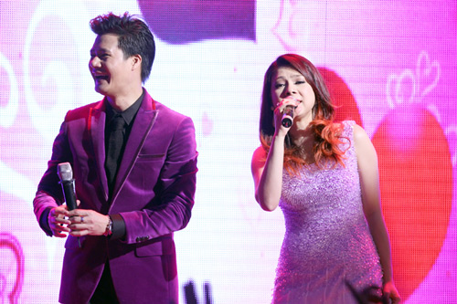 Thanh Thảo đưa con ra Hà Nội - 18