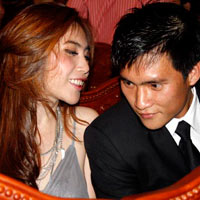 Bóng đá - Công Vinh về quê vợ