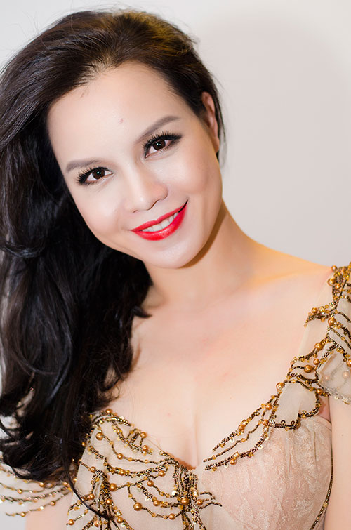 Trầm trồ vì vợ chồng Thu Minh - 16