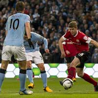 Bóng đá - Man City - Barnsley: Ngôi sao Tevez
