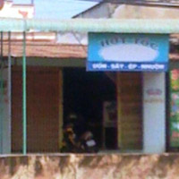 Pháp luật - Chủ tiệm hớt tóc chết trên vũng máu