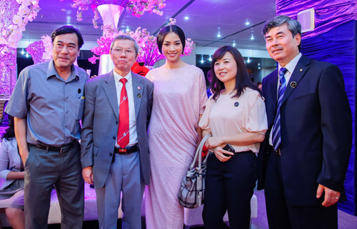 Mỹ nhân tỏa sắc tại Cánh diều - 6