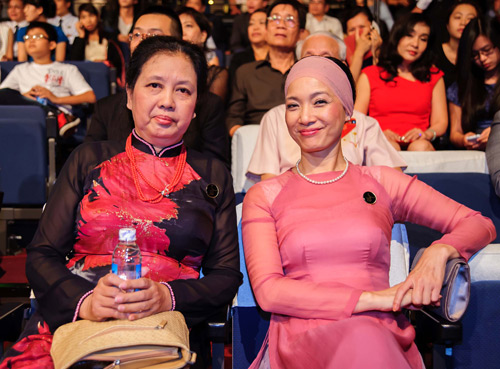 Mỹ nhân tỏa sắc tại Cánh diều - 9