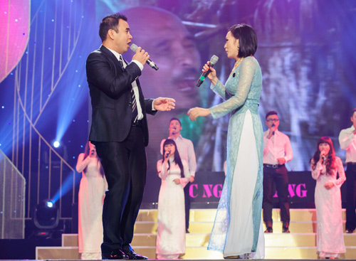 Thu Minh nằm vắt vẻo trên không - 9