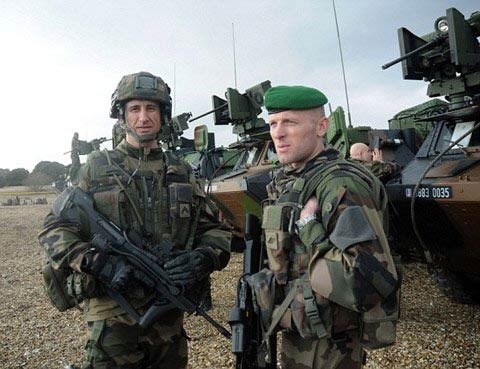 Quân Pháp đổ bộ đất Anh sau hơn 200 năm - 6