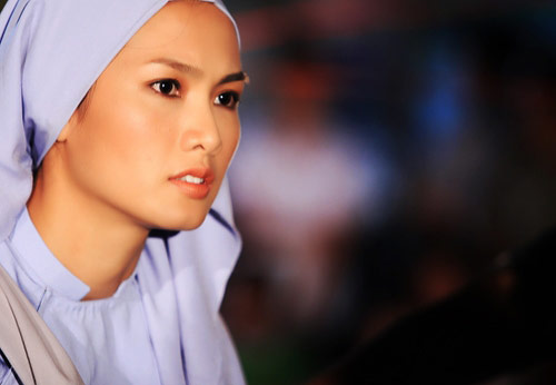 Mỹ nhân tuyệt đẹp khi khoác áo tu hành - 4