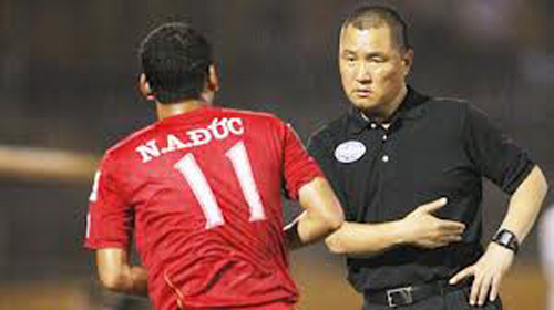 Sau vòng 2 V-League: HLV trẻ thắng thế - 2