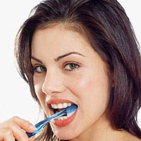 Lười đánh răng có thể bị viêm màng não