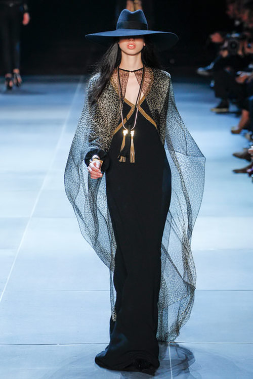 Mốt tua rua được hâm nóng - 9