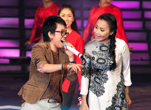 Phương Uyên, Cẩm Ly làm nổ tung CĐHH - 10