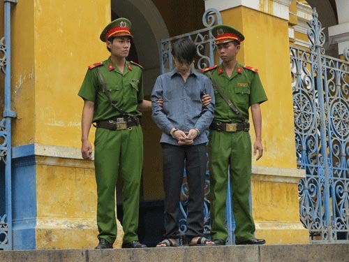 Án tử cho kẻ gây thảm sát vì yêu đơn phương - 1