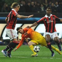 Bóng đá - Milan tới Nou Camp: Xe bus 2 tầng