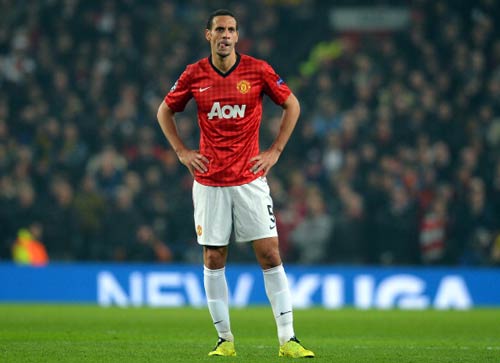 HOT: Benitez "đá xoáy" Sir Alex - 2