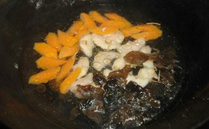 Ngọt bùi canh thịt nạc nấu củ ấu - 5