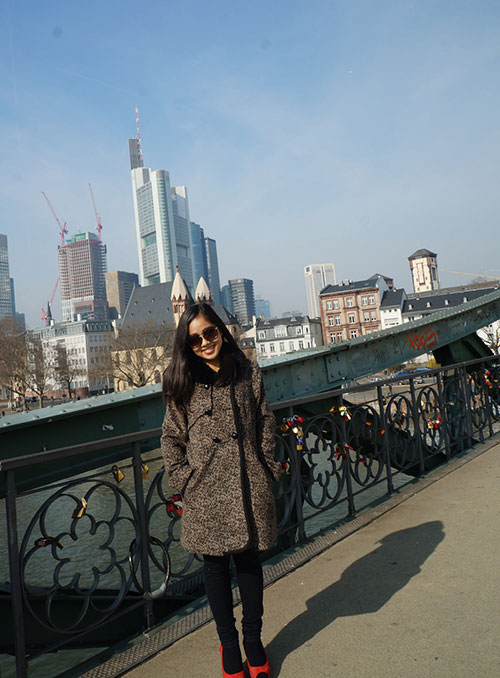 Theo dấu Hoàng Quyên tại châu Âu - 12