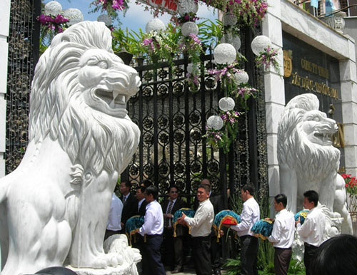 Ngỡ ngàng nhà sang của 4 hotgirl Việt - 12