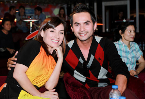 Quang Lê về nước mừng Tuấn Du - 2