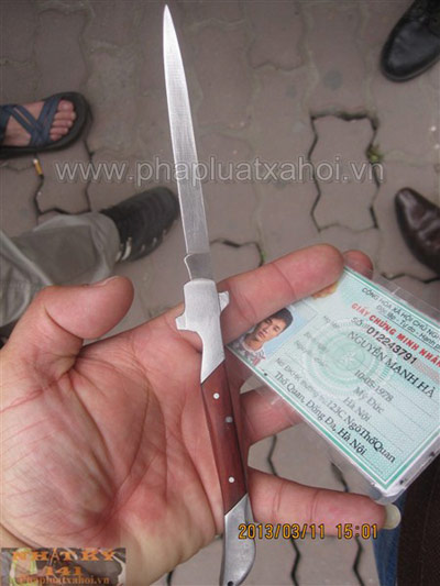 NK141: Thủ dao nhọn, chạy bán sống bán chết - 2