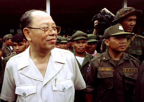 Lãnh đạo Khmer Đỏ Ieng Sary chết ở tuổi 87 - 1