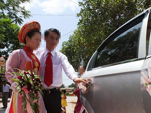 Thuê chú rể: Những chuyện bi hài - 2