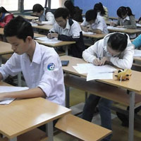 Giáo dục - du học - TS đe dọa giám thị sẽ bị phạt 10 triệu đồng