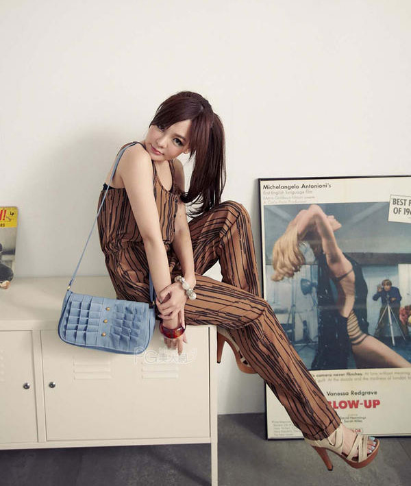 Chọn và mặc với túi đeo nhỏ đáng yêu - 18