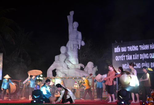 Xúc động tại lễ tưởng niệm thảm sát Sơn Mỹ - 4