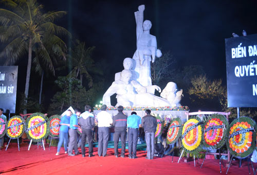 Xúc động tại lễ tưởng niệm thảm sát Sơn Mỹ - 6