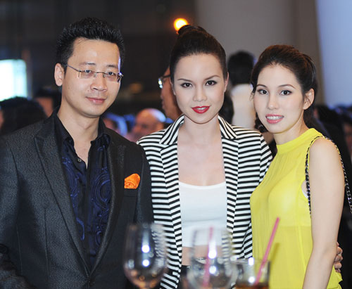 2 nàng Á hậu nổi bật trước rừng sắc đẹp - 4