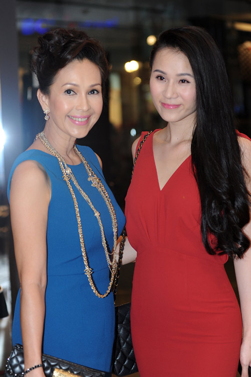 2 nàng Á hậu nổi bật trước rừng sắc đẹp - 5