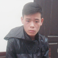 Pháp luật - Vượt đèn đỏ, "quái xế" kéo lê CSGT