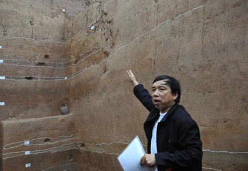 HN: Phát lộ thành Đại La gần nút giao thông - 2