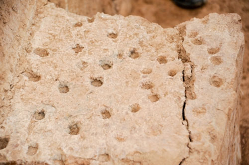 HN: Phát lộ thành Đại La gần nút giao thông - 3