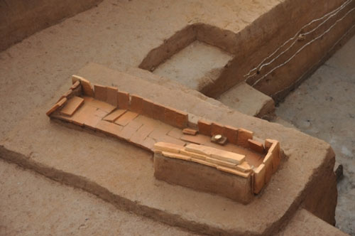 HN: Phát lộ thành Đại La gần nút giao thông - 9