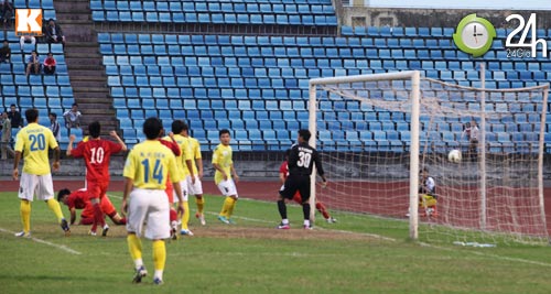 ĐTVN thắng tưng bừng trên đất Hà Nam - 3