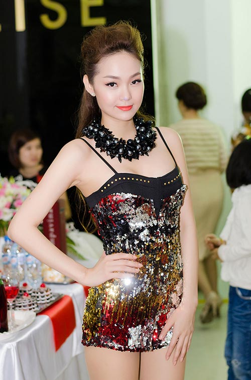 Tiệc đêm "của" Minh Hằng - 8