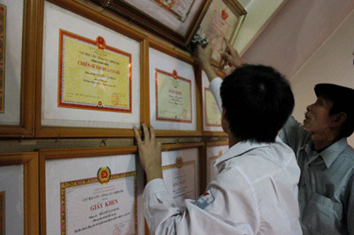 Ngày cuối tuần ở ngôi nhà hiếm có nhất VN - 13