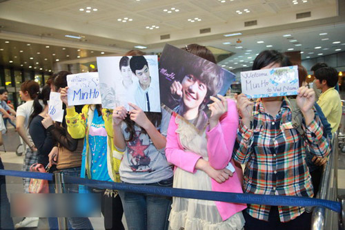 Mỹ nam Minho (SHINee) rạng rỡ tại Việt Nam - 18