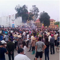 Tin tức trong ngày - Vụ "quan tài diễu hành": Khởi tố 5 bị can