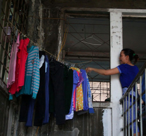 Rợn người chung cư “răng rụng” giữa SG - 3