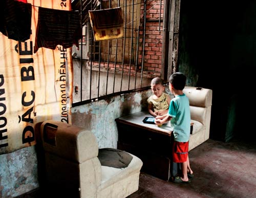 Rợn người chung cư “răng rụng” giữa SG - 5