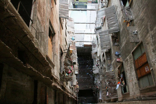 Rợn người chung cư “răng rụng” giữa SG - 6