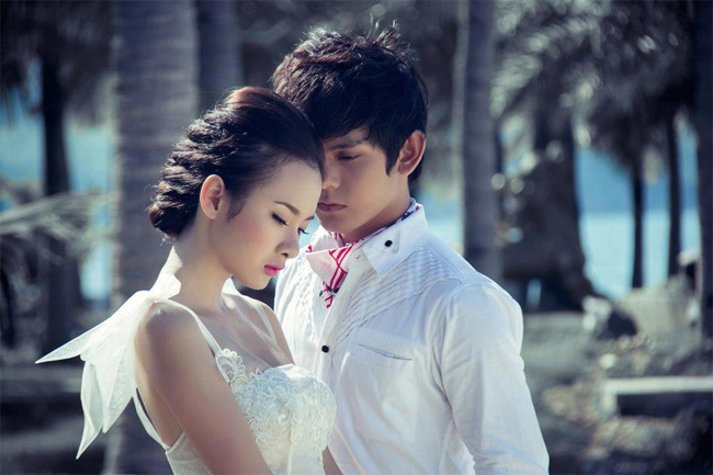 E ấp bên anh chàng Sơn Ngọc Minh