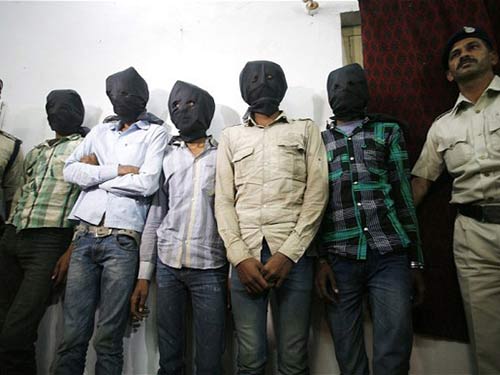 Ấn Độ: Nghi phạm cưỡng bức du khách nhận tội - 1