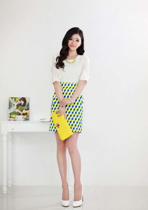 Phối đẹp với tone vàng chanh - 16